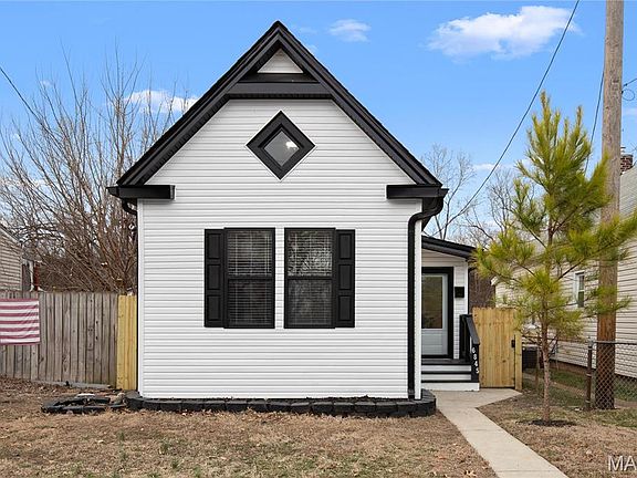 2nd image of 6845 Magnolia Ave