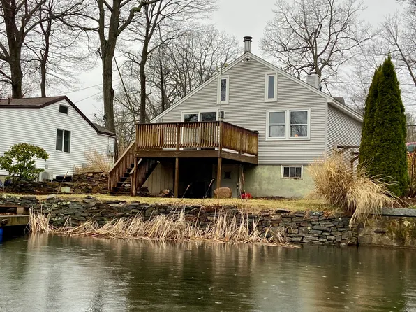 3 Maple Drive, Ashford, CT 06278