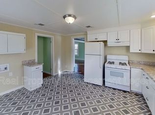 1030 Oak Dr, Denison, TX 75020