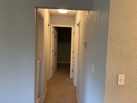 5th image of 931 E Briarwood Ct