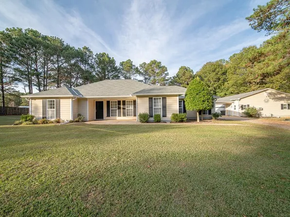 3935 Hopewell Church Rd, Pine Mountain, GA 31822