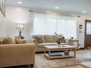 1929 Summer St, Falcon Heights, MN 55113