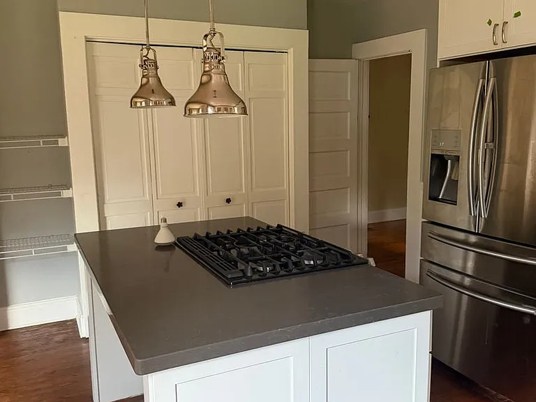 105 Glenview Dr — Photo 10
