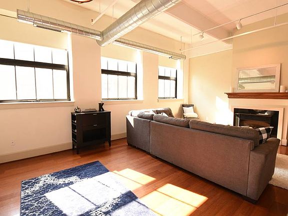 2nd image of 210 Ellicott St Floor 3