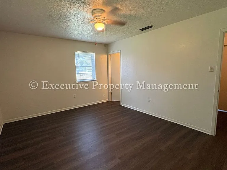 616 Cedar Dr — Photo 20