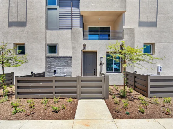 419 Beaker Rd, San Marcos, CA 92078
