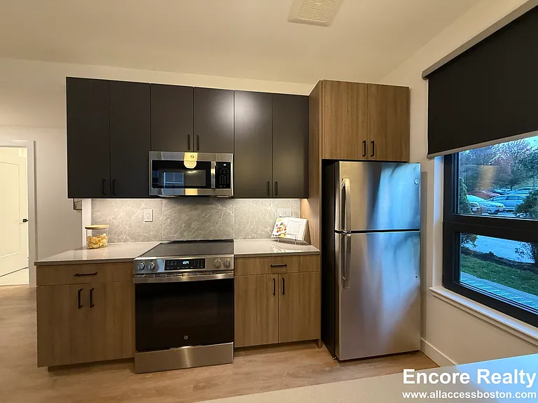 199A Gardner St #U205 — Photo 2