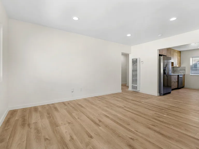 4133 Wabash Ave #7 — Photo 3