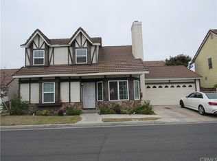 316 Suffolk Cmn, Santa Ana, CA 92704