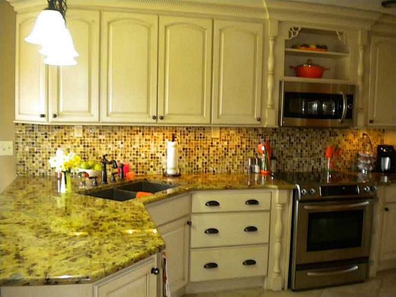 5th image of 1174 S Glenway Dr