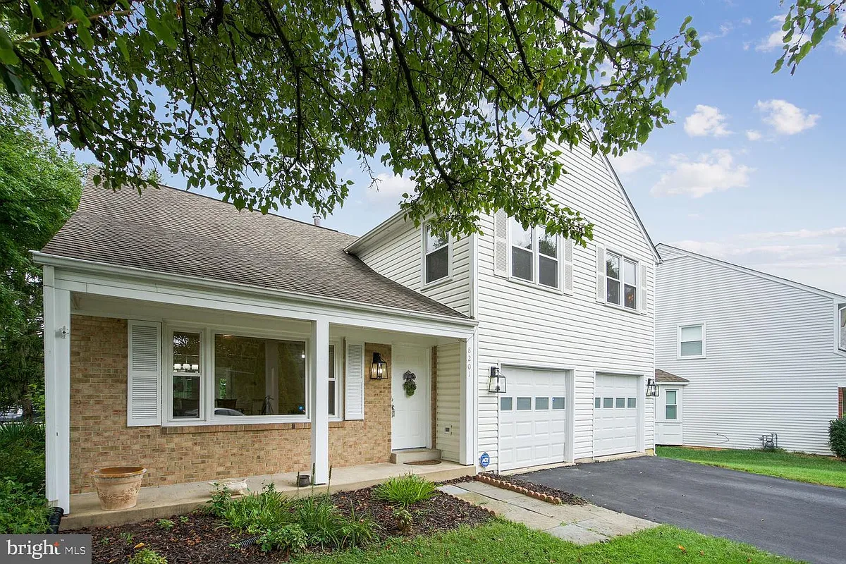 Building Photo - 8201 Bell Ln