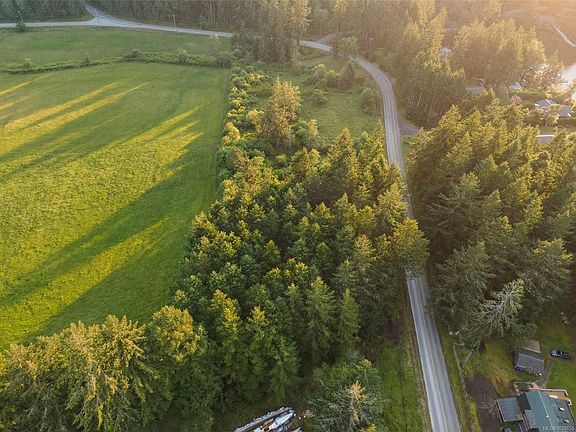 5th image of 2976 South Rd