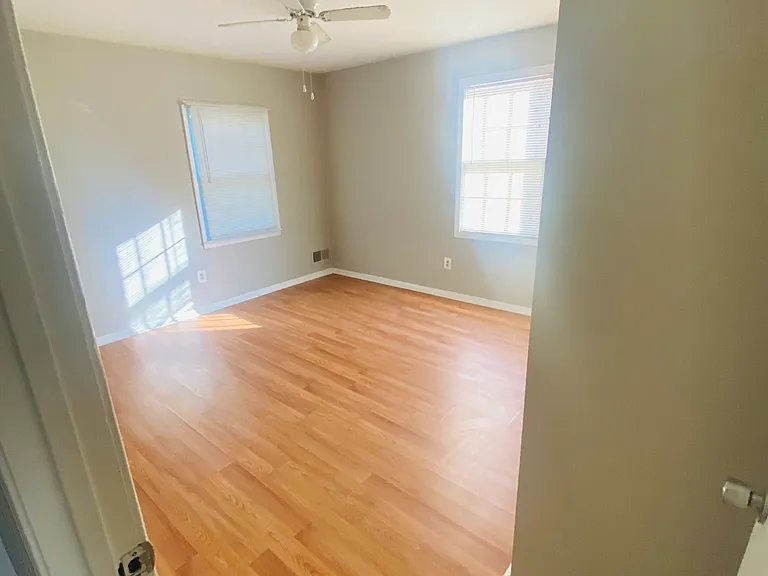 16649 Geddy Ct — Photo 12