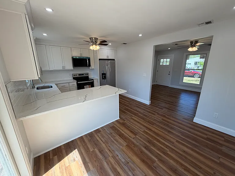 43 Lighthouse Dr — Photo 4