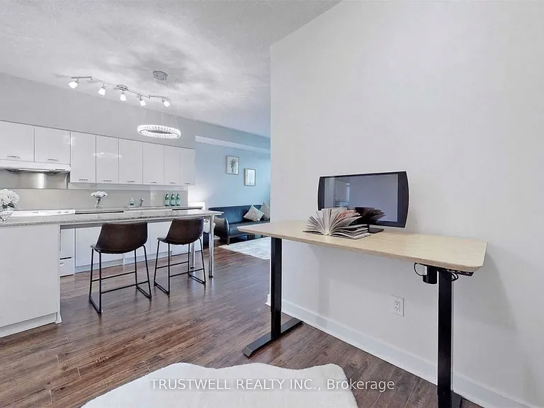 33 Singer Ct #2808 — Photo 12