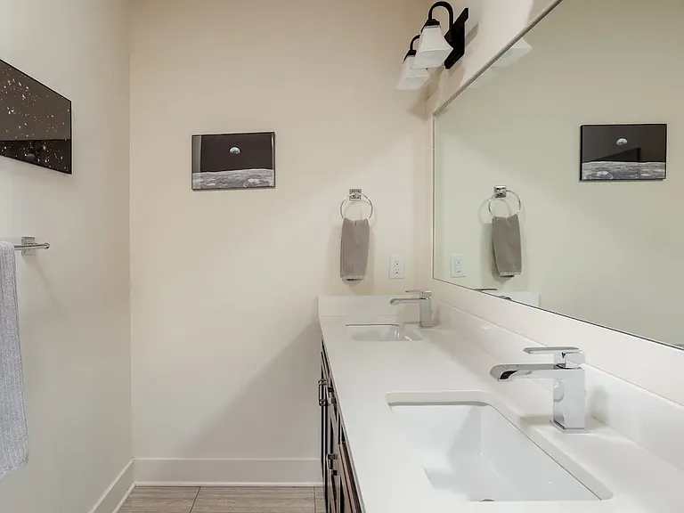 619B Moore Ave — Photo 30