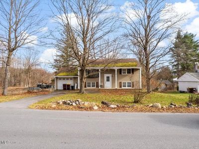 42 Seward Street, Saratoga Springs, NY, 12866