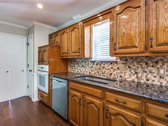 4th image of 314 Doubletree Dr