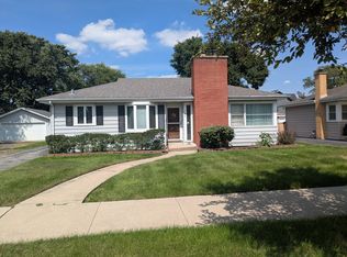 189 E Madison St, Elmhurst, IL 60126