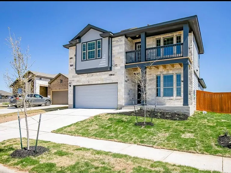 129 Goldfinch Dr — Photo 3