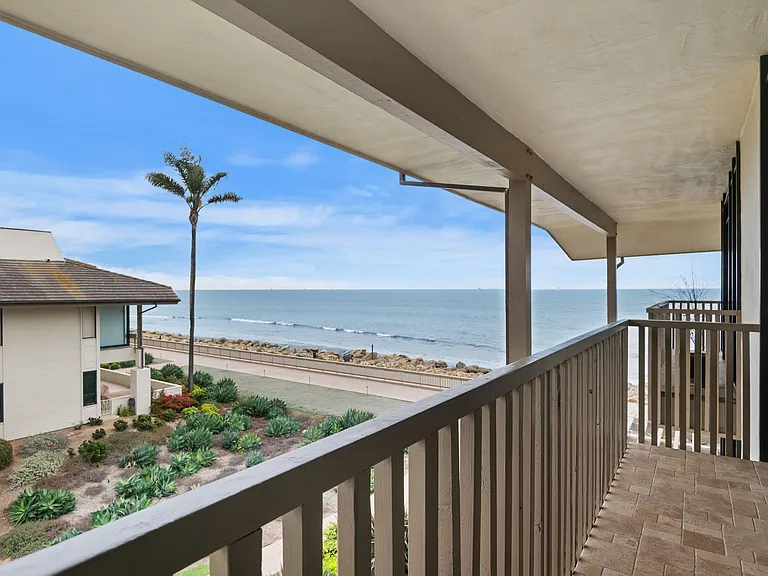 1337 Plaza Pacifica — Photo 16