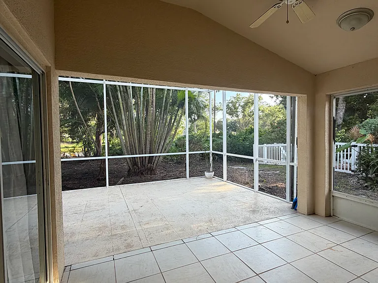 6357 Yellowtop Dr — Photo 21