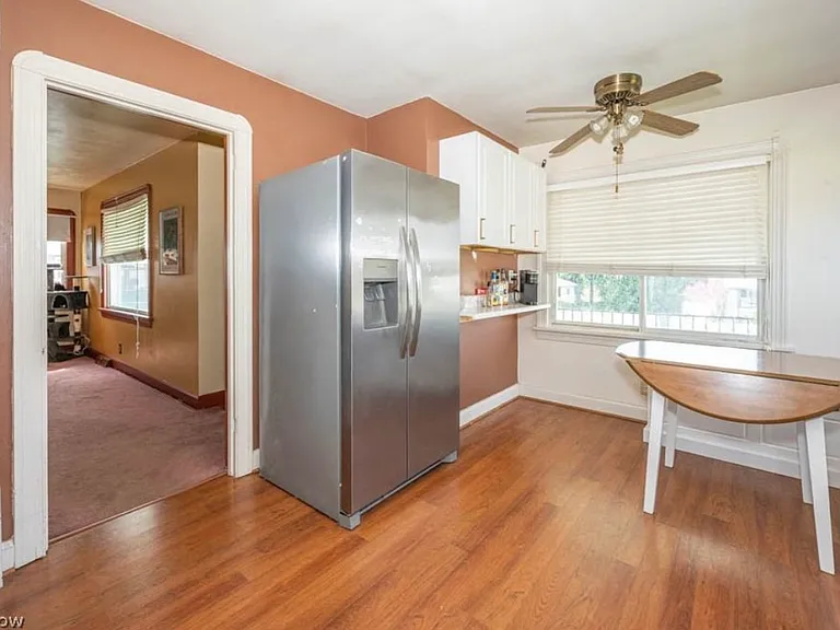 436 W Wood St — Photo 7
