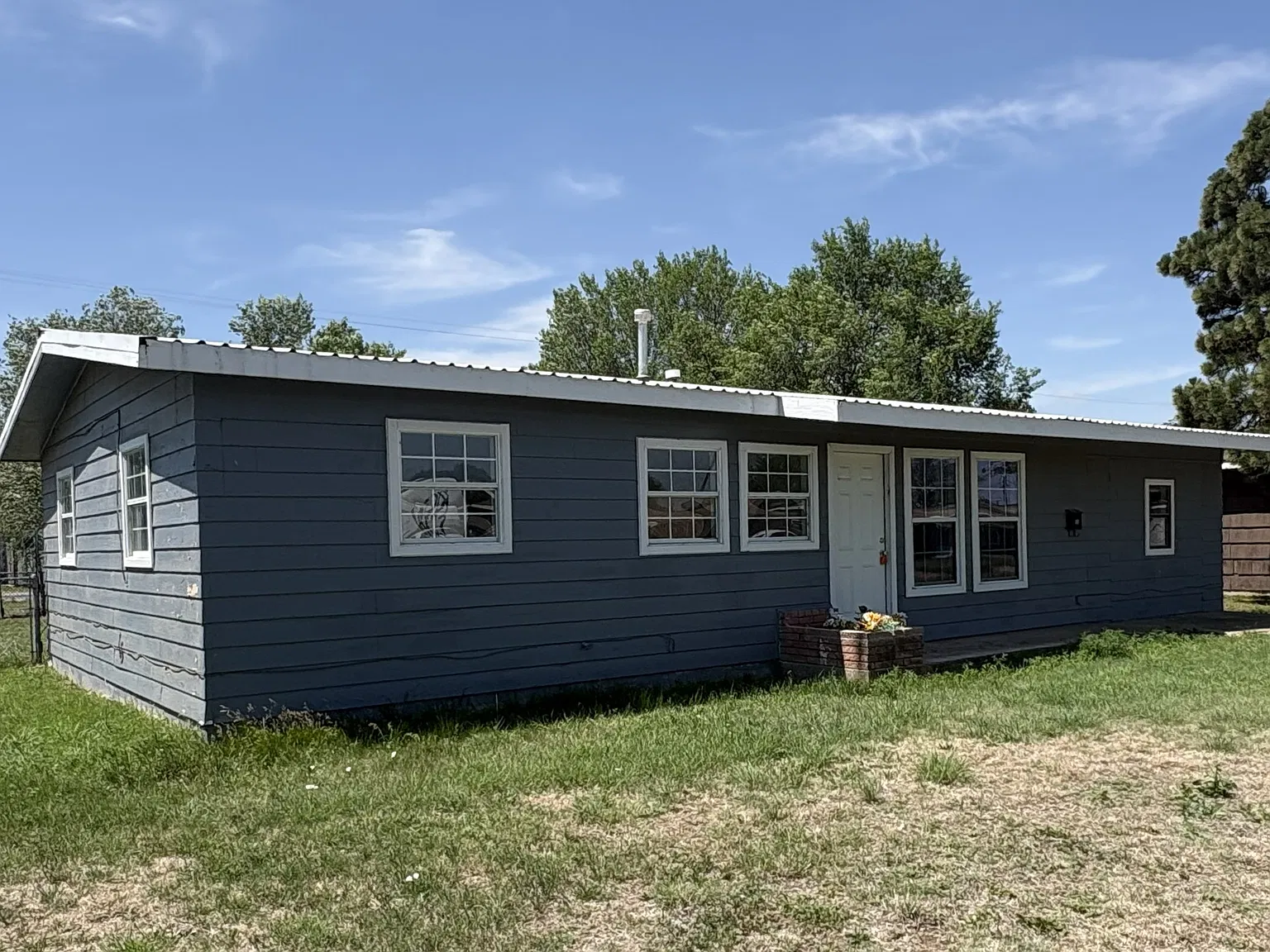 4 bed, 1225 sqft, $1,800 — Photo 2