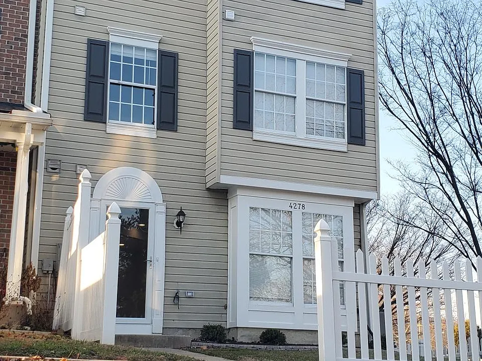 4278 Maple Path Cir