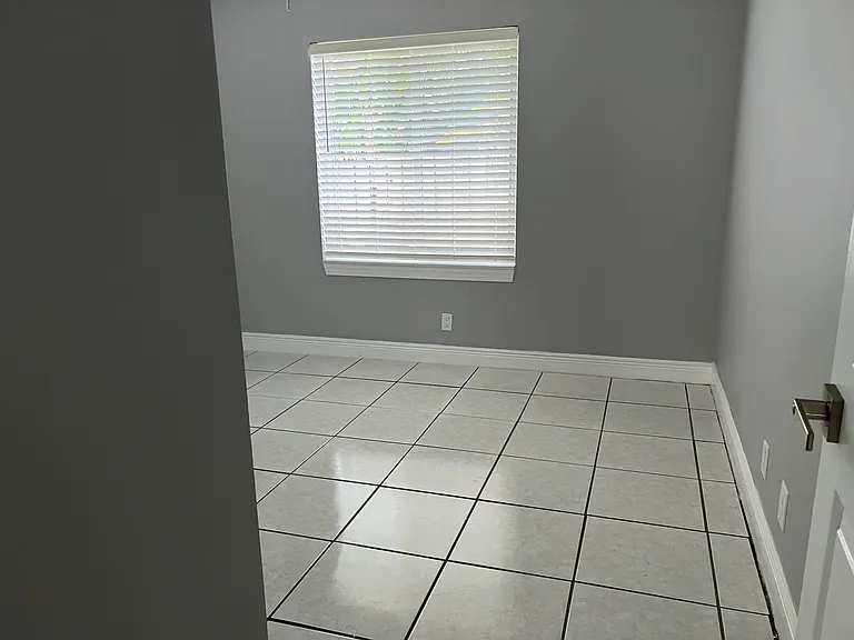 13671 Yarmouth Ct — Photo 25