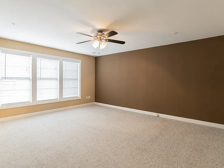 7979 Vigne Ct — Photo 18