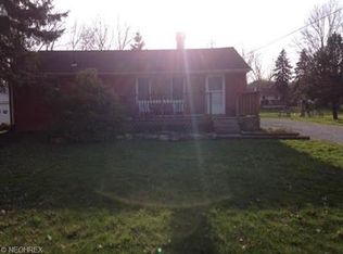 310 Irma Dr, Chardon, OH 44024