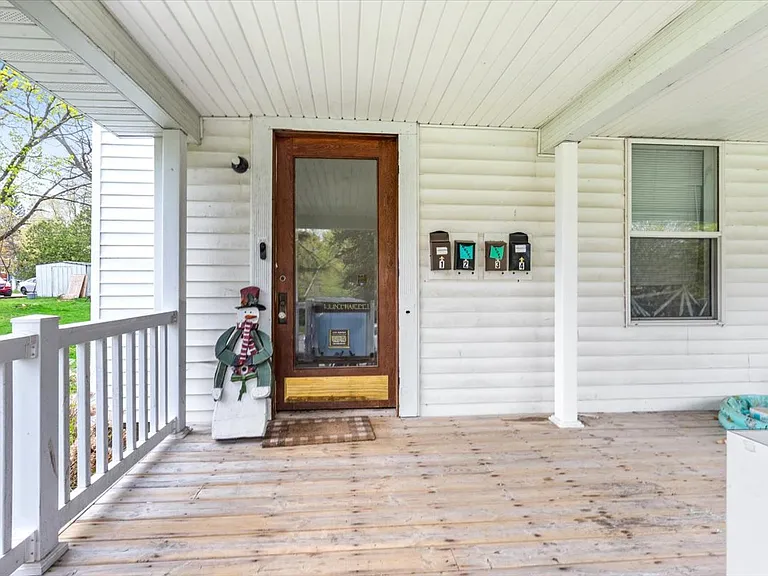 322 S Stewart Ave #3 — Photo 16