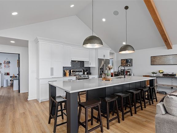 4th image of 15052 N 16th Ave