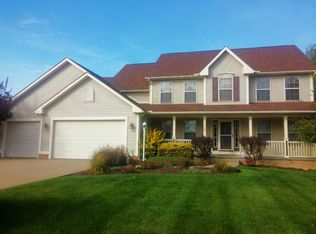 1387 Walnut Ridge Dr, Uniontown, OH 44685