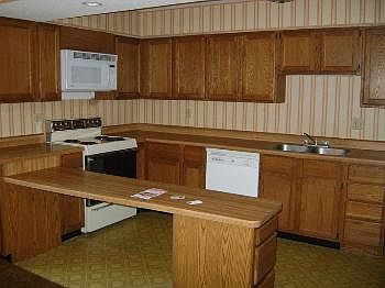2nd image of 817 Westwood Vlg