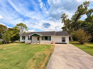 203 Academy Ave, Alexandria, TN 37012