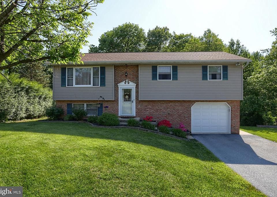 1st image of 1603 Greenwood Dr