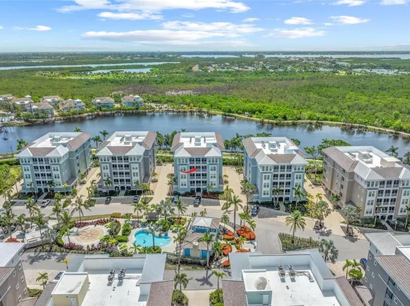 387 Aruba Cir Unit 301, Bradenton, FL 34209