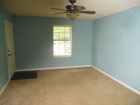 3rd image of 2250 Aggie Dr