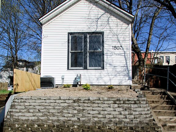 2nd image of 1807 Sherwood Ave