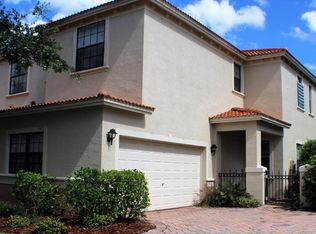 15462 Summit Place Cir, Naples, FL 34119