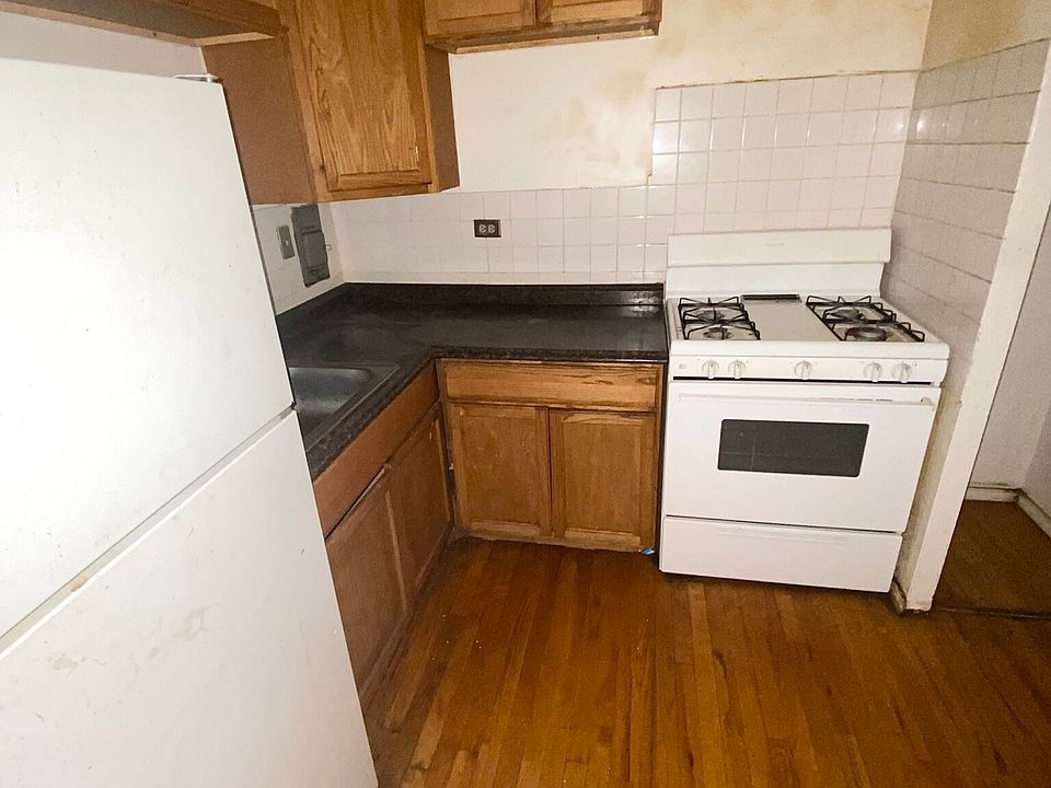 1st image of 1515 W Morse Ave APT 212
