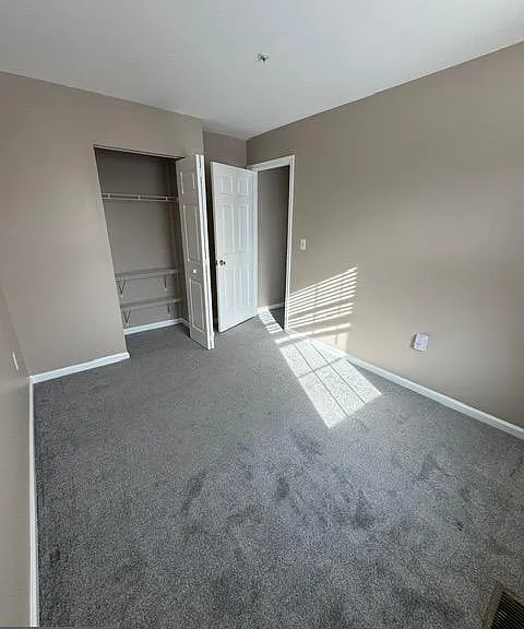 2459 Wentworth Dr — Photo 49