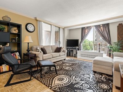 33 Pond Ave APT 603, Brookline, MA, 02445