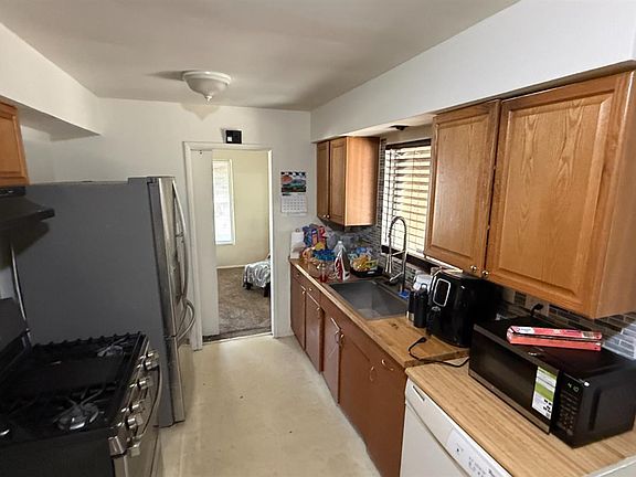 3rd image of 4714 Frazier Ave