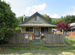 725 W Main Ave, Morton, WA