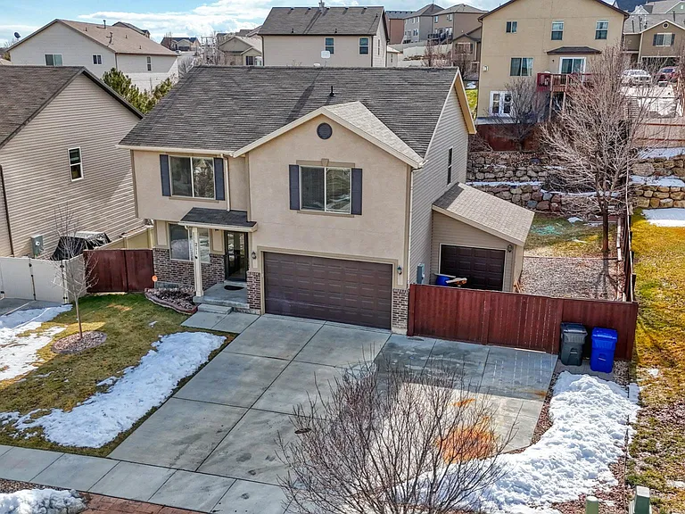 211 W Cooper Ave — Photo 2