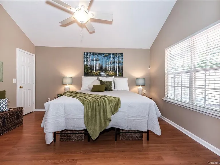 9619 Elizabeth Townes Ln — Photo 15