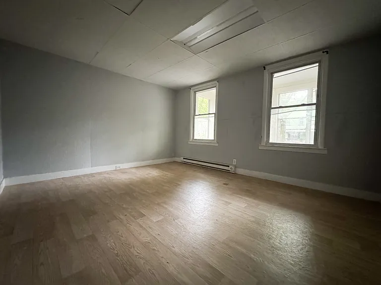 369 Shelton Ave #3C — Photo 2